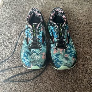 Brooks Adrenaline GTS 22, size 8.5 women’s